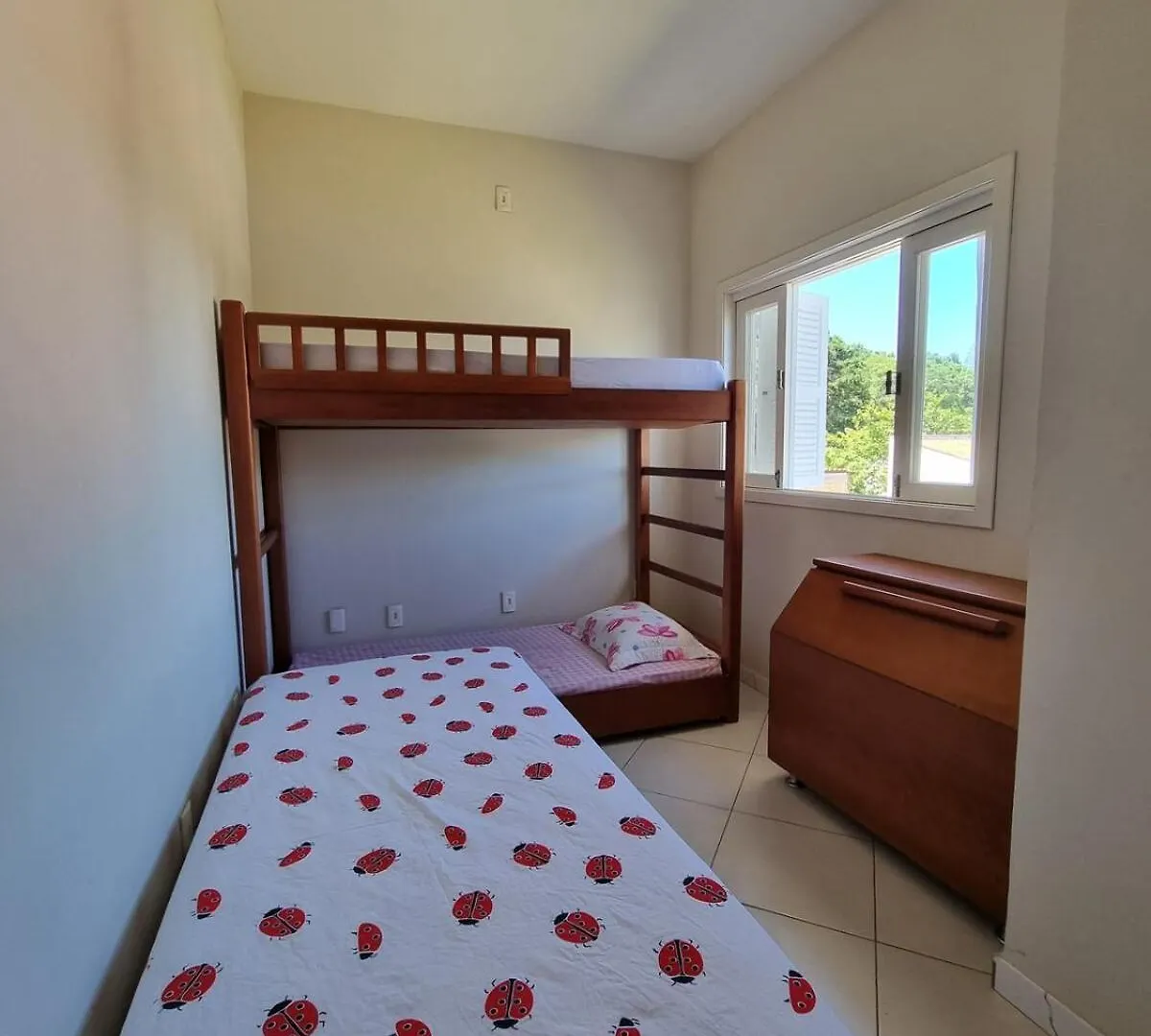 Casa De Ferias Para 12 Pessoas Em Picarras E Beto Carrero Casa de Férias