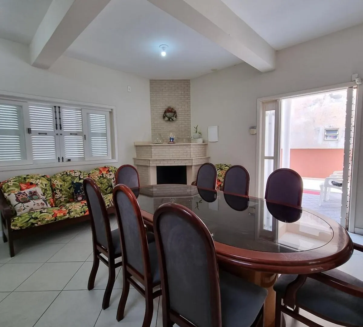 Casa de Férias Casa De Ferias Para 12 Pessoas Em Picarras E Beto Carrero